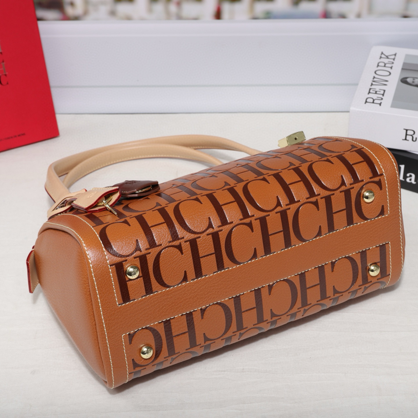 CHHC 2026 Letter Print Boston  - Top Handle Structured ulasan dan harga