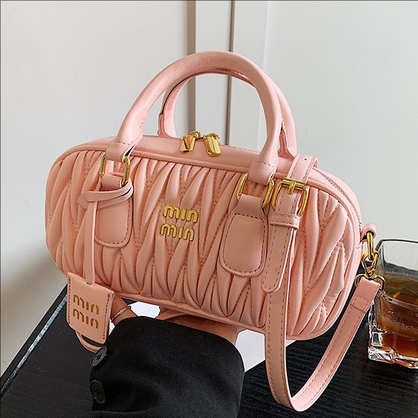Ruched Pillow Bag, 2026 Textur - Top Handle Structured ulasan dan harga